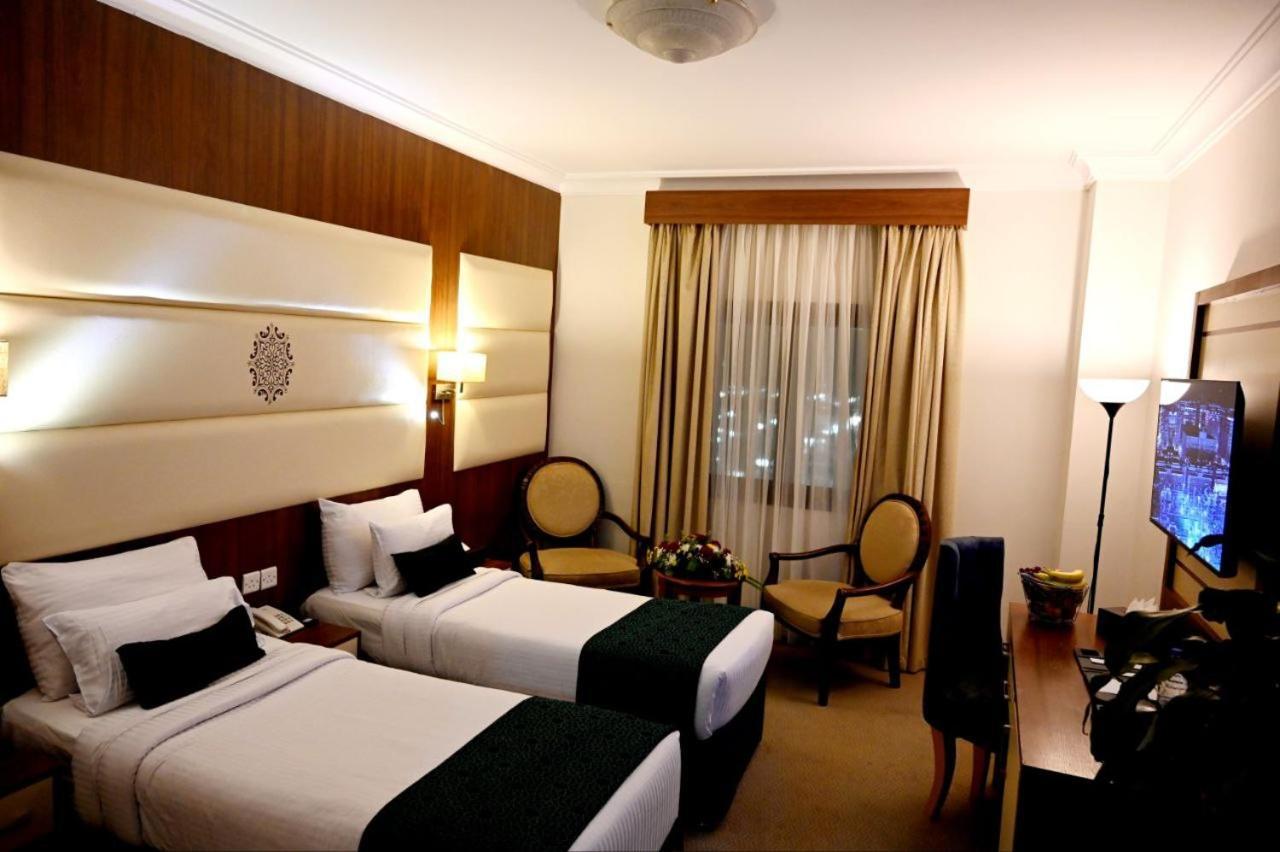 One Inn Hotel Μεδίνα Εξωτερικό φωτογραφία