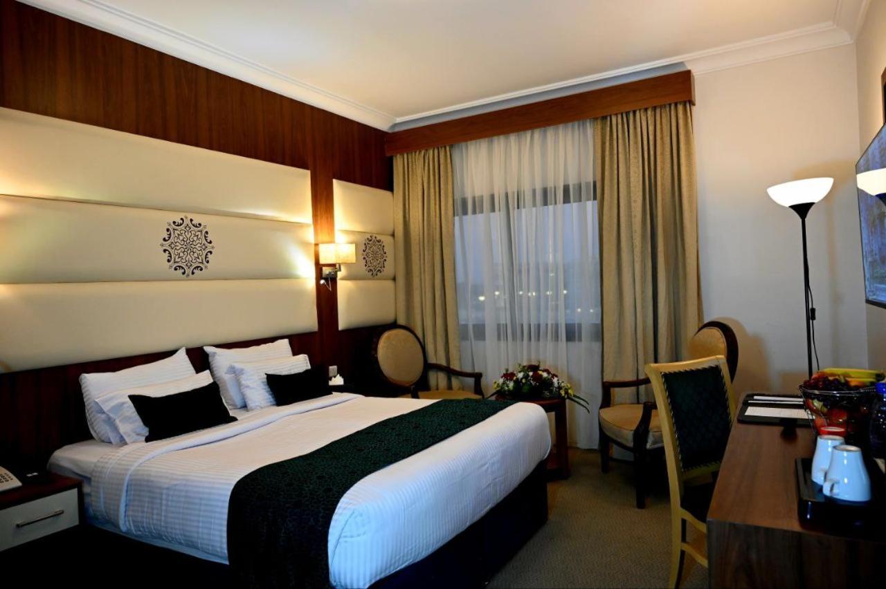 One Inn Hotel Μεδίνα Εξωτερικό φωτογραφία